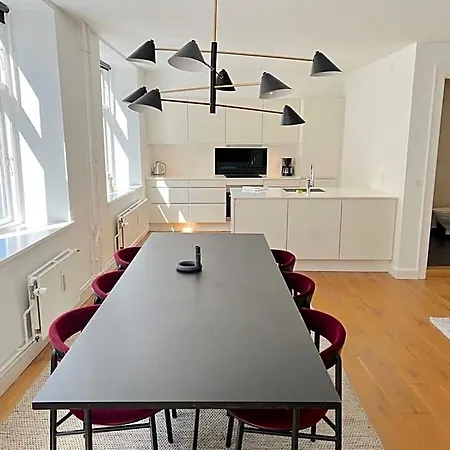 Perfect 3br Flat In The Centre Of Hotel