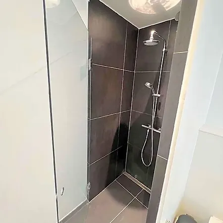 Hotel Perfect 3br Flat In The Centre Of 3*